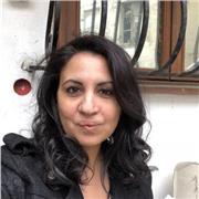 Professeur de dessin donnant des cours à un public de tout âge pour créer toutes vos envies